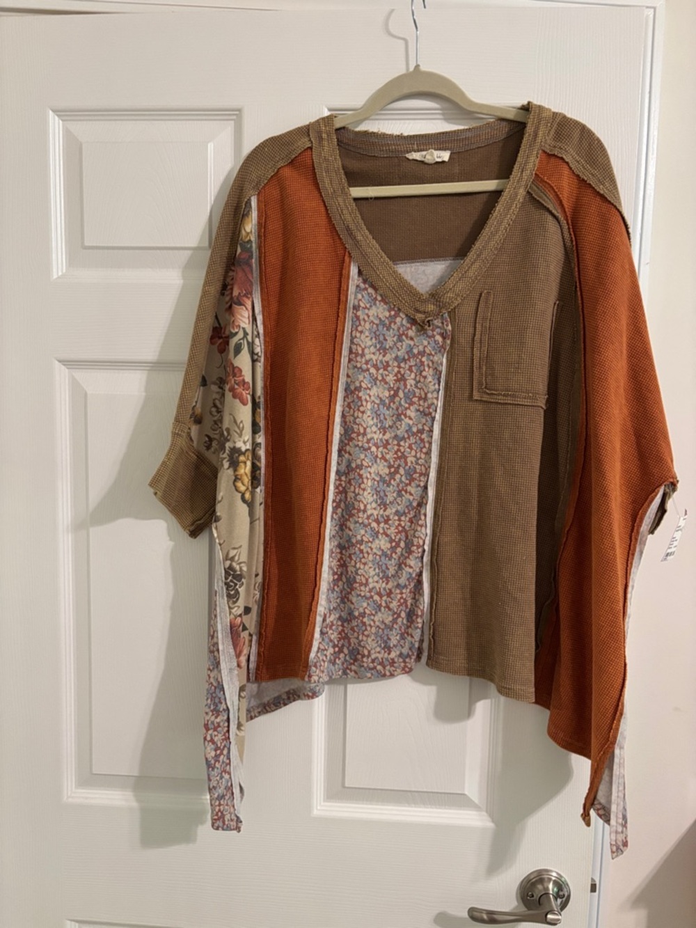 Mixed-Panel V-Neck Women's Top in Rust and Tan